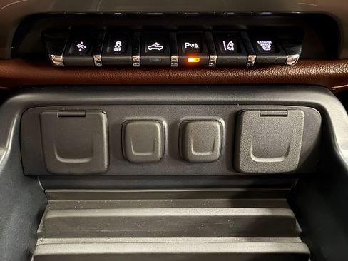Used 2016 Chevrolet Silverado 3500 High Country w/ Duramax Plus Package AWD/4WD image 28