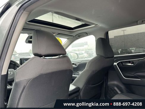 Used 2020 Toyota RAV4 XLE w/ Convenience Package AWD/4WD image 13