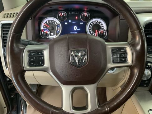 Used 2015 RAM 1500 Laramie w/ Convenience Group AWD/4WD image 19