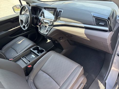 Used 2022 Honda Odyssey Elite image 21