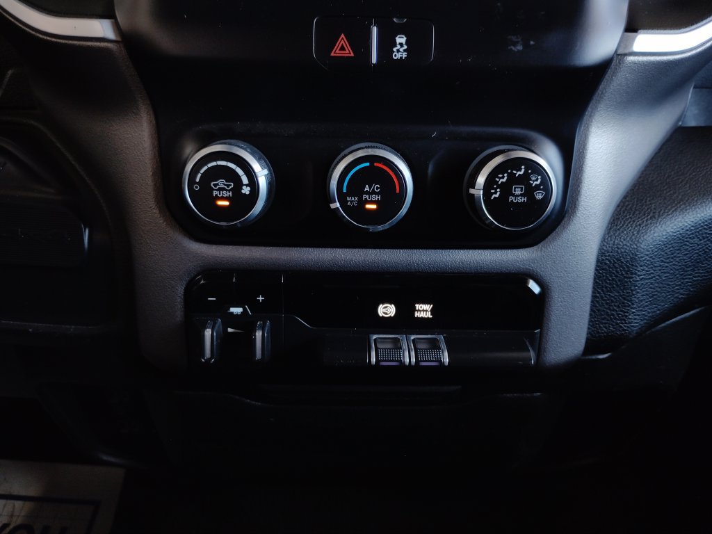 Used 2020 RAM 2500 Big Horn AWD/4WD image 35
