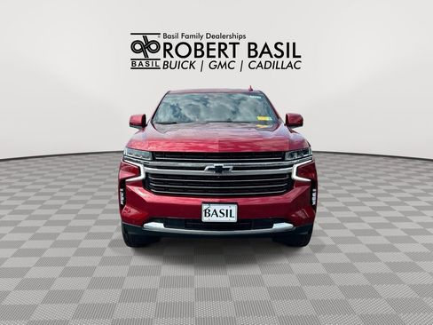 Used 2023 Chevrolet Tahoe LT w/ Luxury Package AWD/4WD image 3