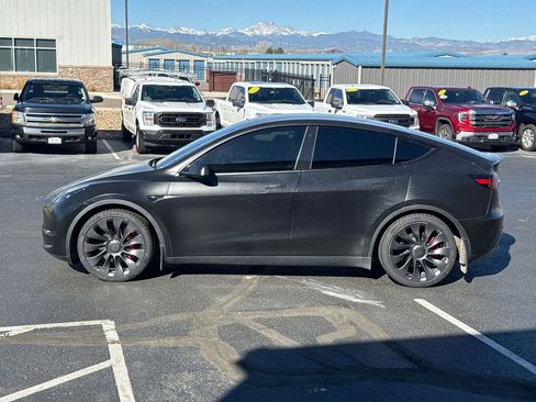 Used 2023 Tesla Model Y Performance image 13