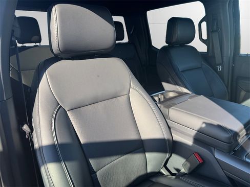 New 2025 Ford F150 Lariat w/ Equipment Group 502A High image 15