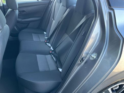 Used 2025 Nissan Sentra SV FWD image 36