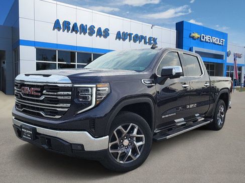 New 2026 GMC Sierra 1500 SLT image 1
