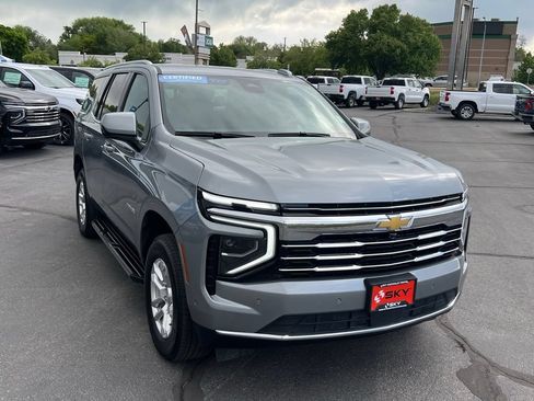 Used 2025 Chevrolet Tahoe LT AWD/4WD image 6