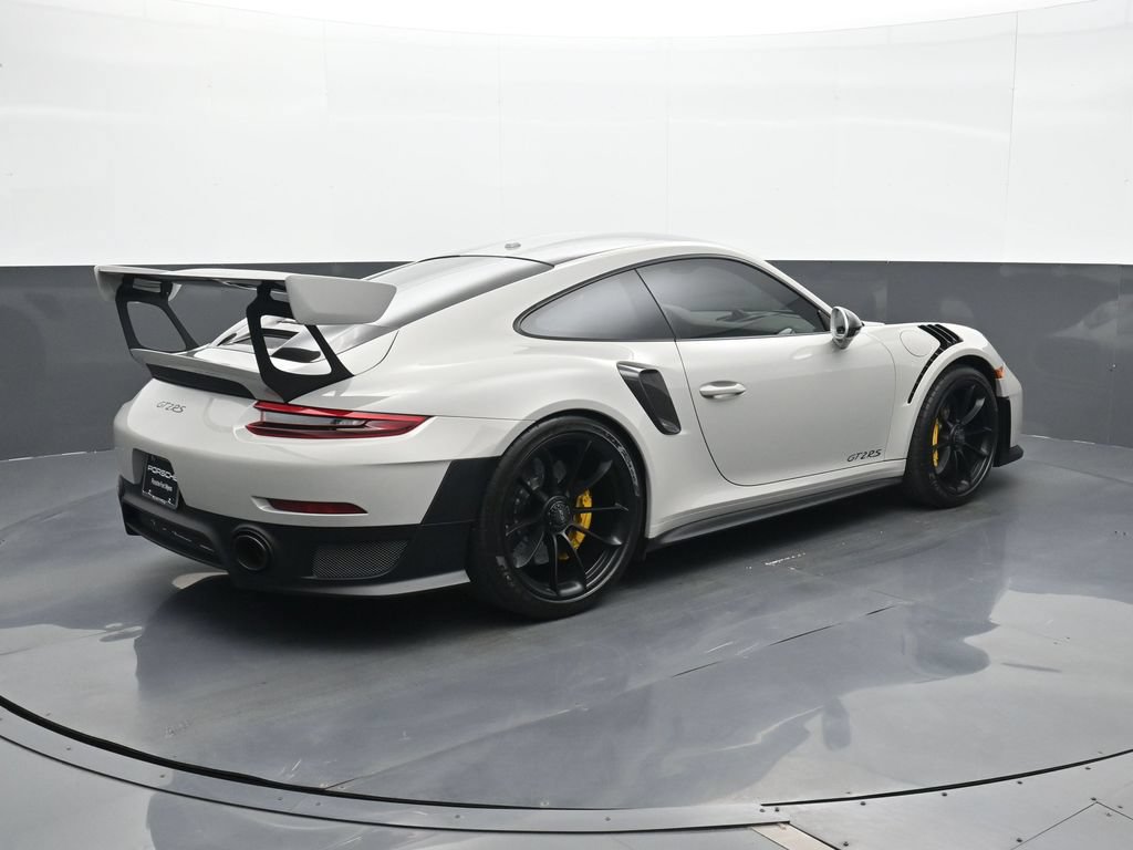 Certified 2019 Porsche 911 GT2 RS w/ Weissach Package RWD image 19