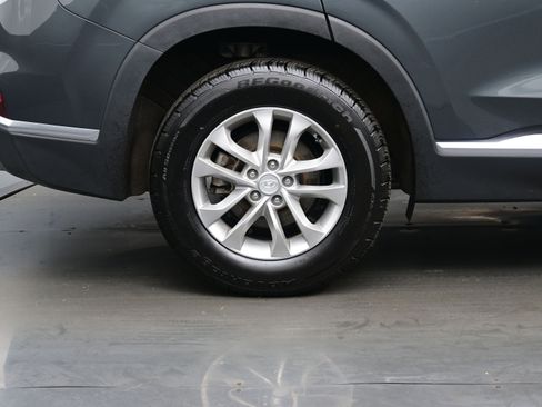 Used 2020 Hyundai Santa Fe SEL image 9