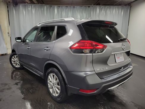 Used 2017 Nissan Rogue SV image 7