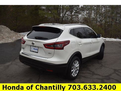 Used 2021 Nissan Rogue Sport SV image 7