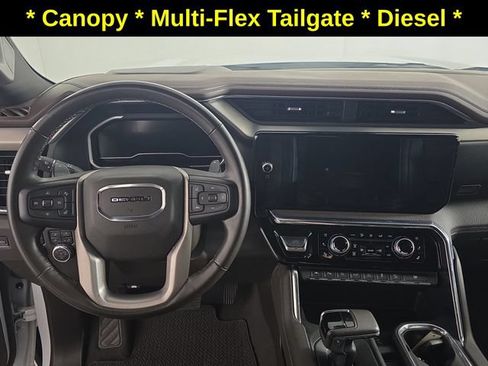 Used 2023 GMC Sierra 1500 Denali w/ Technology Package AWD/4WD image 17
