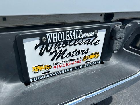 Used 2017 RAM 3500 Tradesman w/ Chrome Appearance Group image 31