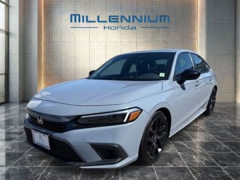 Used 2024 Honda Civic Sport image 1