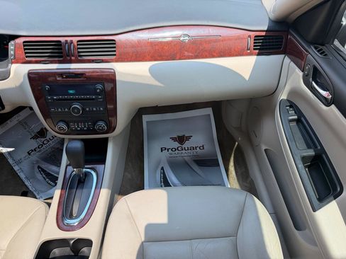 Used 2010 Chevrolet Impala LTZ FWD image 23