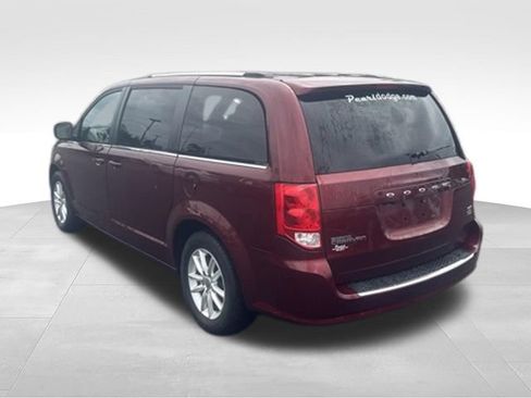 Used 2019 Dodge Grand Caravan SXT FWD image 4