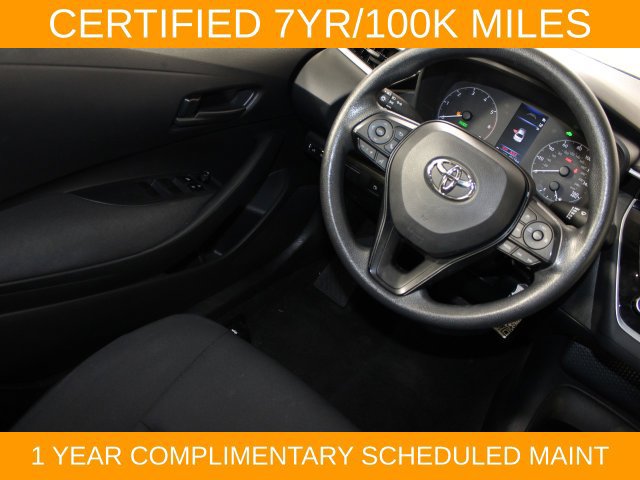 Used 2025 Toyota Corolla LE FWD image 17