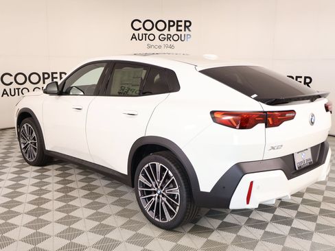 New 2026 BMW X2 xDrive28i w/ Technology Package AWD/4WD image 23