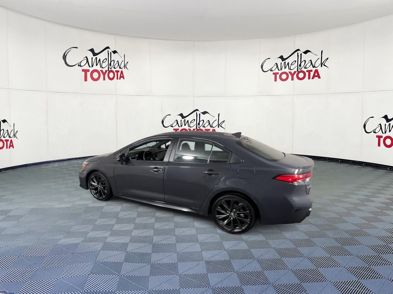 Used 2025 Toyota Corolla SE FWD image 8