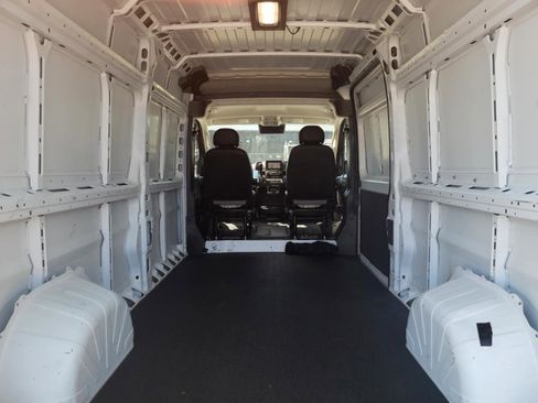 Used 2024 RAM ProMaster 2500 w/ Convenience Group FWD image 13