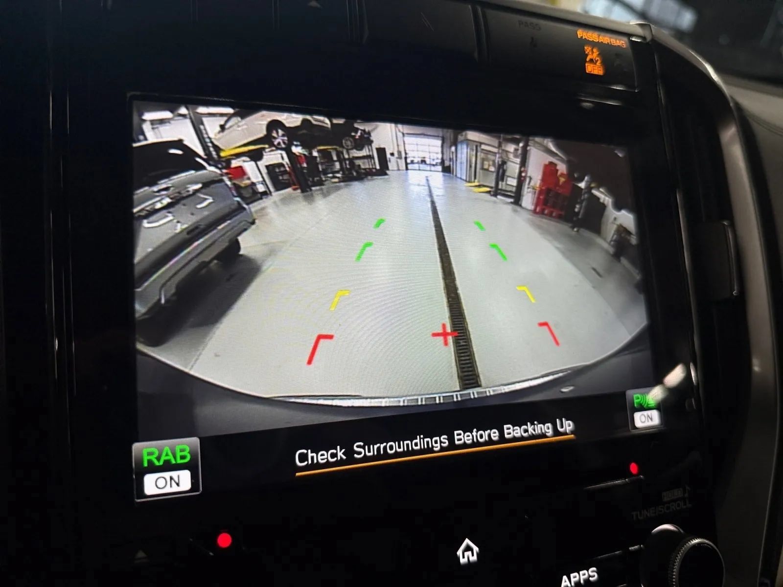 Used 2019 Subaru Ascent Touring AWD/4WD image 14