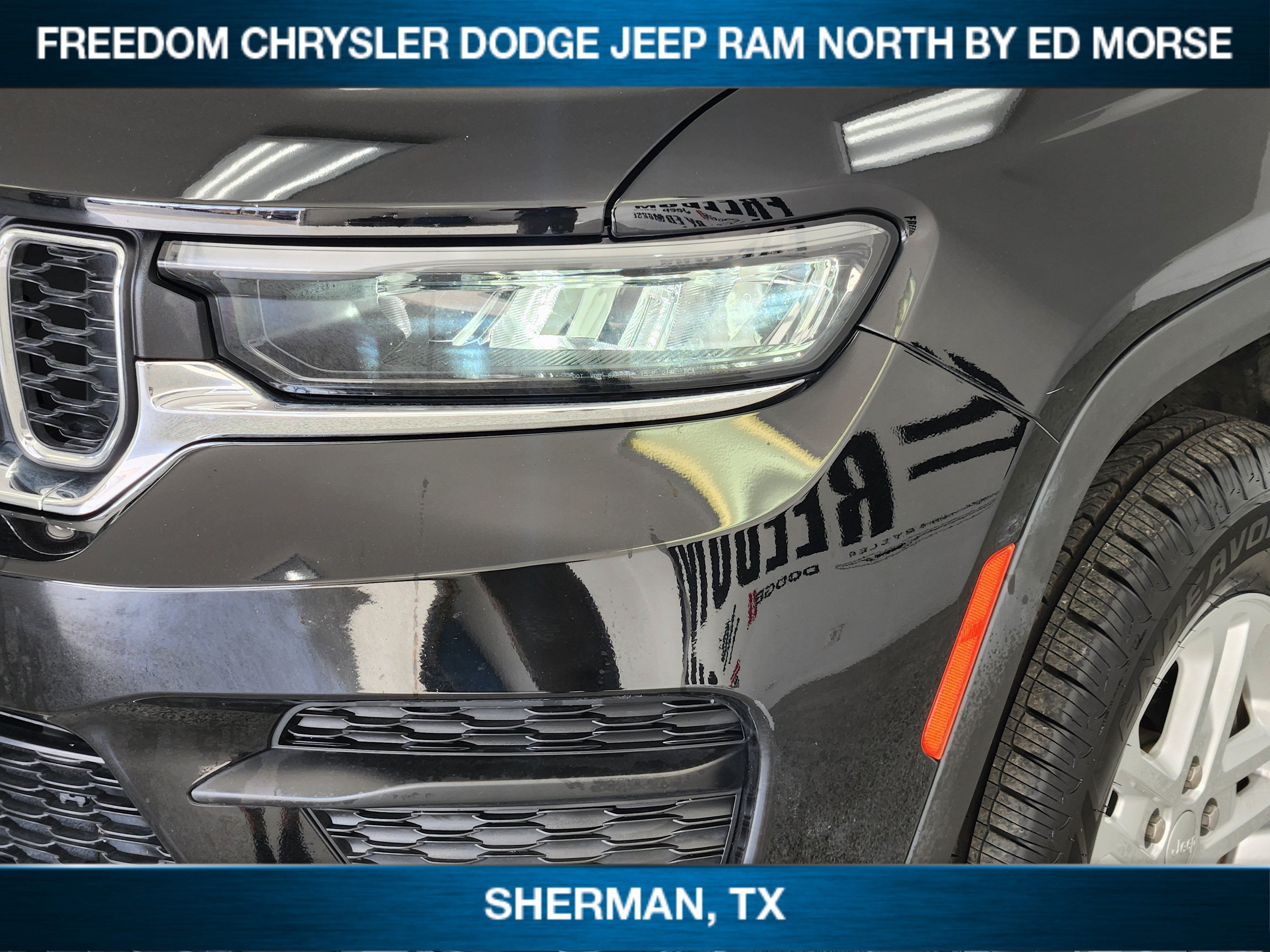 Used 2023 Jeep Grand Cherokee Laredo RWD image 5