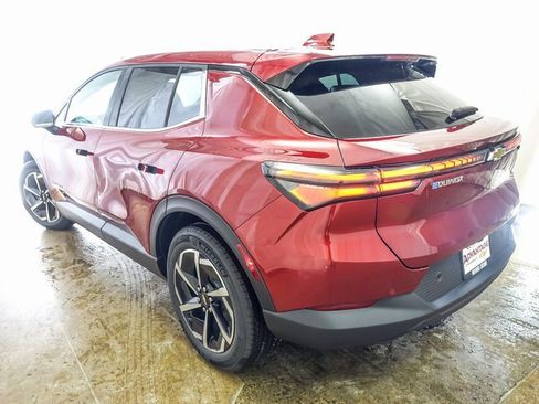 New 2026 Chevrolet Equinox EV LT image 7