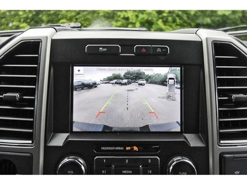 Used 2019 Ford F150 Lariat RWD image 24
