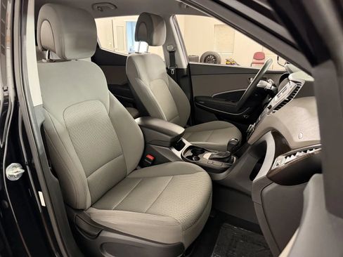 Used 2017 Hyundai Santa Fe Sport AWD/4WD image 31