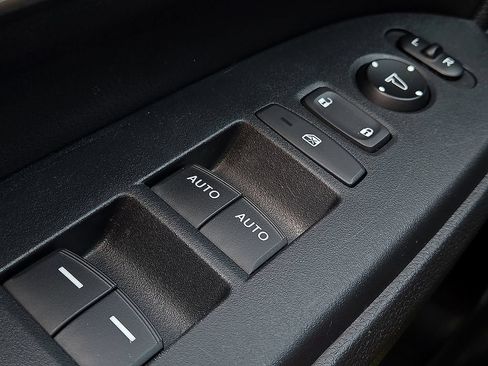Used 2020 Honda CR-V EX-L image 17