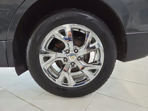 Used 2018 Chevrolet Equinox Premier FWD image 11