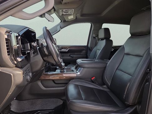 Used 2022 Chevrolet Silverado 1500 LT Trail Boss w/ Convenience Package II image 14