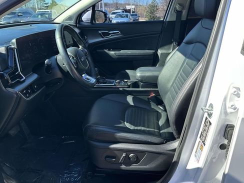 Used 2023 Kia Sportage SX image 4
