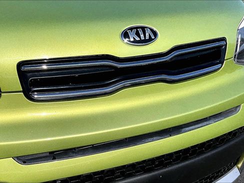 Used 2018 Kia Soul + FWD image 26