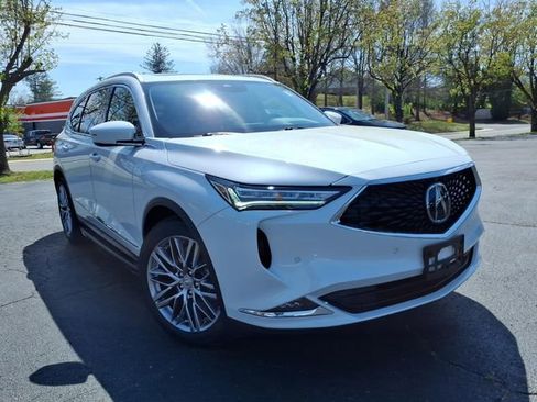 Used 2024 Acura MDX SH-AWD w/ Advance Package image 11