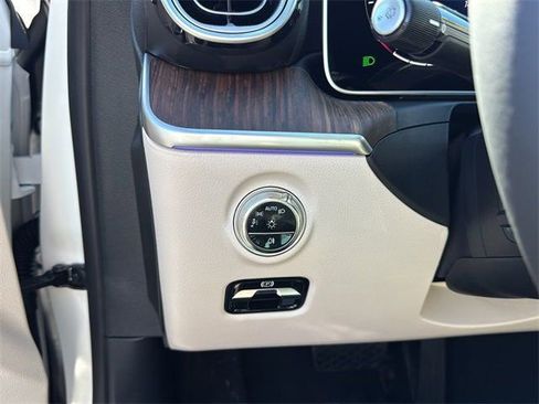 New 2026 Mercedes-Benz C 300 4MATIC Sedan image 20