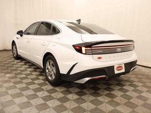 Used 2026 Hyundai Sonata SE FWD image 3
