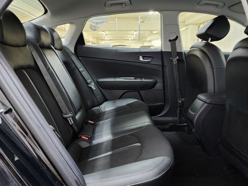 Used 2019 Kia Optima S FWD image 19
