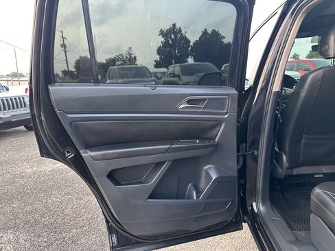 Used 2018 Volkswagen Atlas SEL AWD/4WD image 11