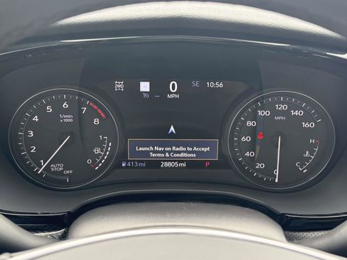 Used 2024 Cadillac XT5 Sportv w/ Technology Package AWD/4WD image 19