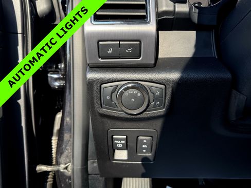 Used 2021 Ford Expedition Platinum image 17