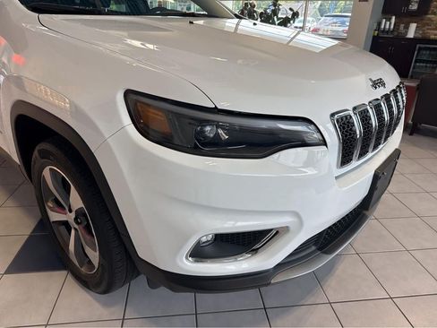 Used 2022 Jeep Cherokee Limited AWD/4WD image 6