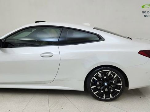 Used 2026 BMW M440i Coupe RWD image 10