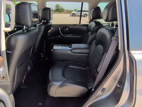 Used 2023 Nissan Armada Platinum w/ Captain's Chairs Package RWD image 39