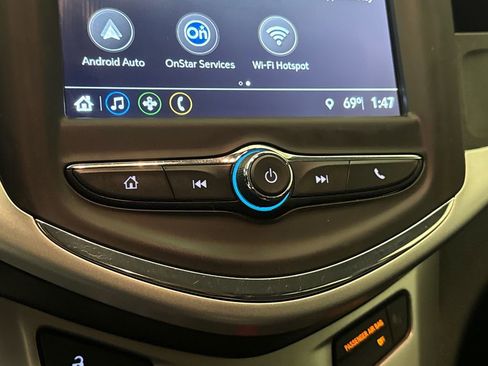 Used 2018 Chevrolet Sonic LT w/ Convenience Package image 24