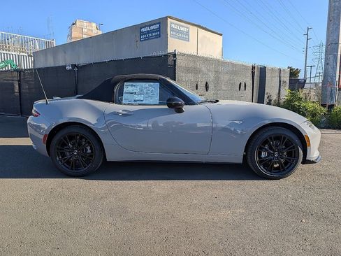 New 2025 MAZDA MX-5 Miata Club w/ Weather Package image 8