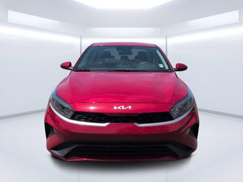 Used 2024 Kia Forte LXS FWD image 8