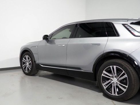Used 2024 Cadillac Lyriq Luxury AWD/4WD image 55