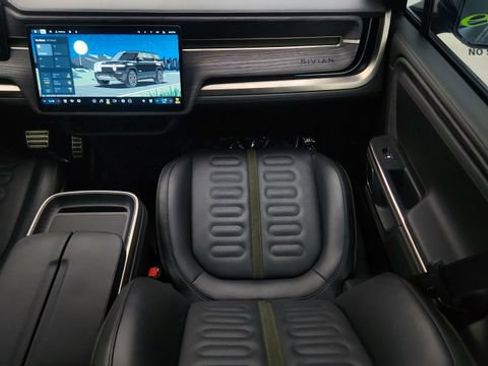 Used 2024 Rivian R1S Adventure AWD/4WD image 57