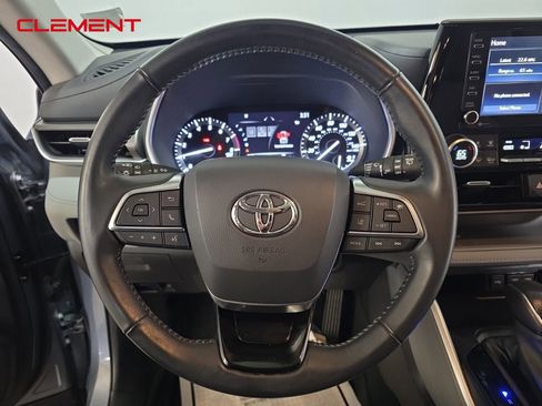 Used 2020 Toyota Highlander XLE w/ Protection Package #3 image 13